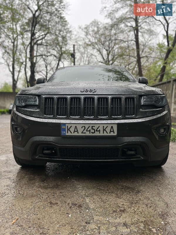 Внедорожник / Кроссовер Jeep Grand Cherokee 2014 в Киеве