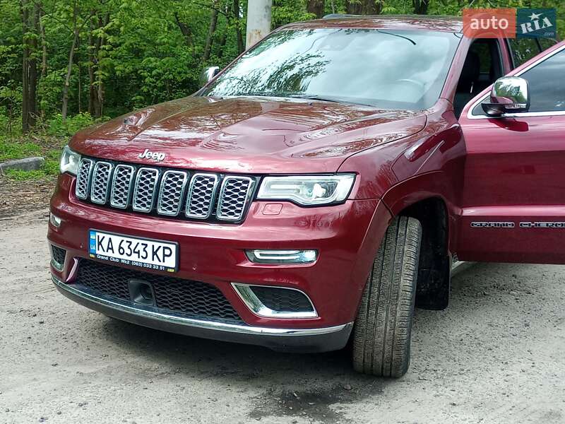 Позашляховик / Кросовер Jeep Grand Cherokee 2017 в Києві