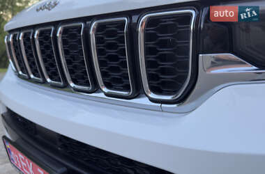 Внедорожник / Кроссовер Jeep Grand Cherokee 2023 в Сваляве