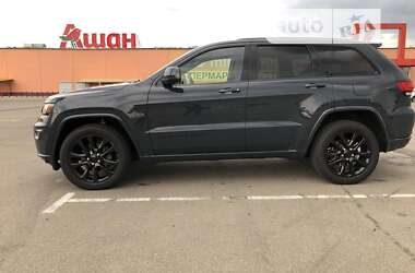 Позашляховик / Кросовер Jeep Grand Cherokee 2017 в Києві