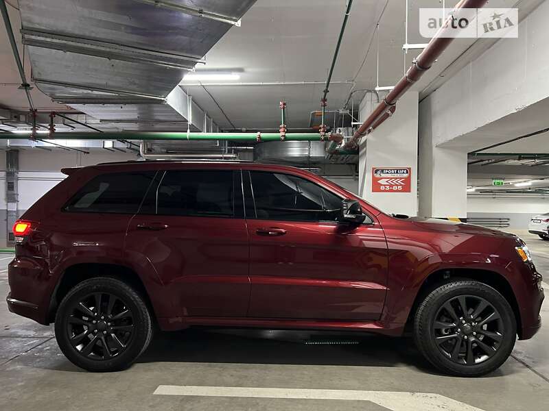 Внедорожник / Кроссовер Jeep Grand Cherokee 2018 в Киеве