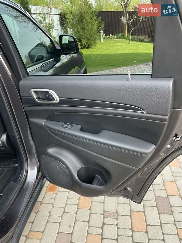 Внедорожник / Кроссовер Jeep Grand Cherokee 2020 в Вышгороде