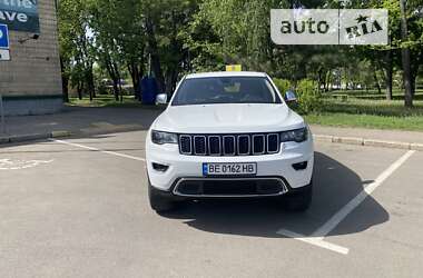 Внедорожник / Кроссовер Jeep Grand Cherokee 2015 в Николаеве