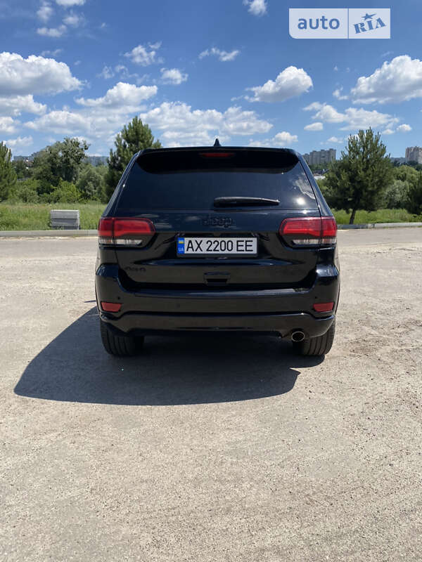 Внедорожник / Кроссовер Jeep Grand Cherokee 2017 в Харькове