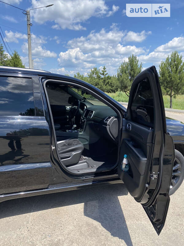 Внедорожник / Кроссовер Jeep Grand Cherokee 2017 в Харькове