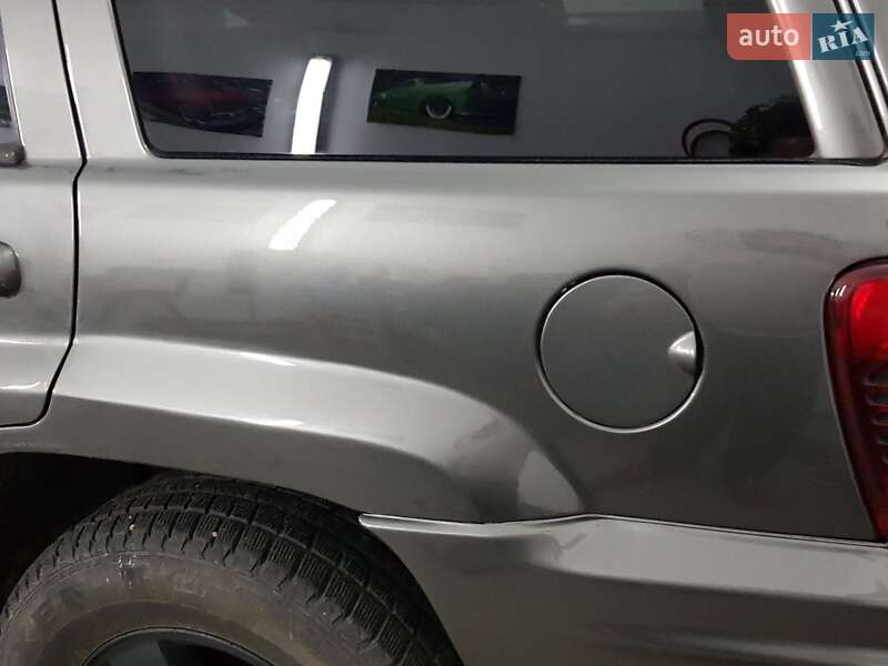 Внедорожник / Кроссовер Jeep Grand Cherokee 2002 в Черновцах