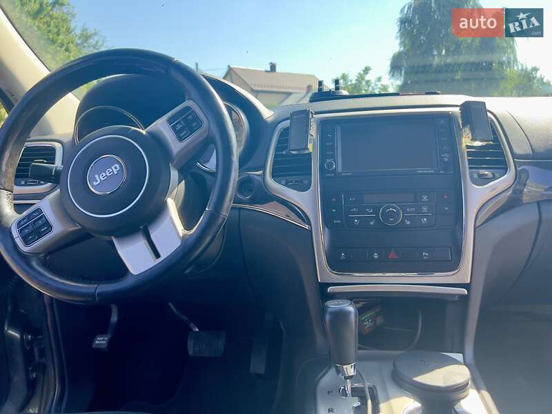 Внедорожник / Кроссовер Jeep Grand Cherokee 2011 в Золотоноше