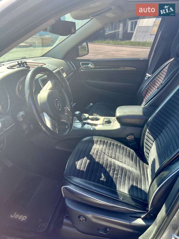 Внедорожник / Кроссовер Jeep Grand Cherokee 2011 в Золотоноше