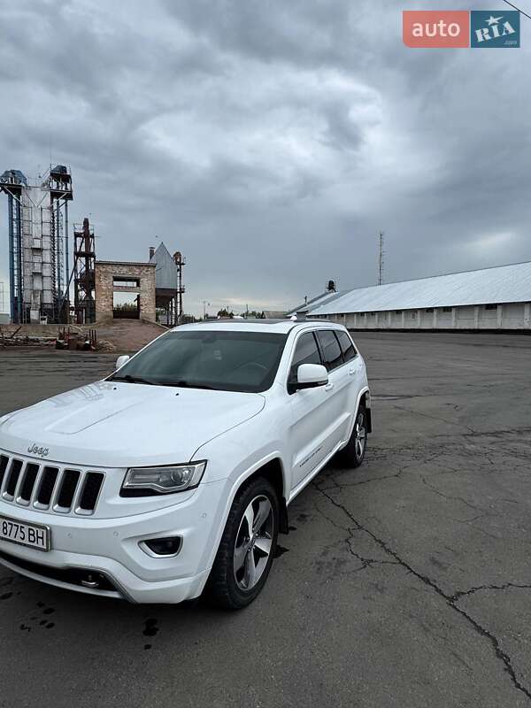 Внедорожник / Кроссовер Jeep Grand Cherokee 2014 в Новоархангельске