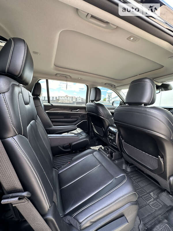 Внедорожник / Кроссовер Jeep Grand Cherokee 2021 в Ивано-Франковске