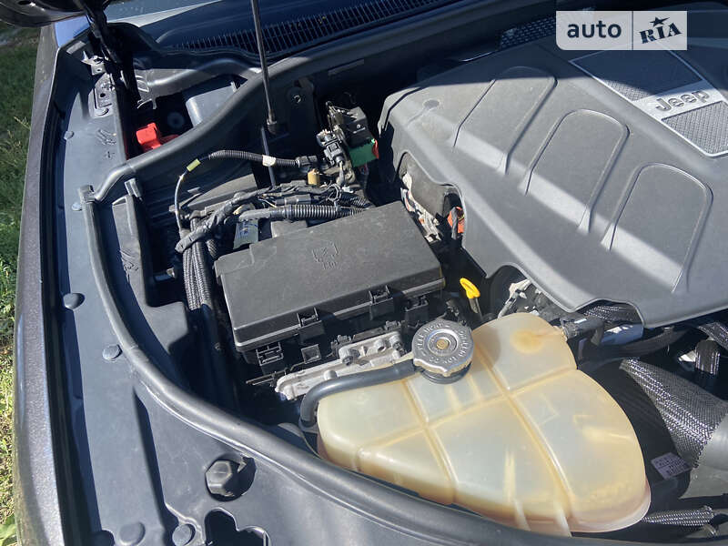 Внедорожник / Кроссовер Jeep Grand Cherokee 2014 в Киеве фото 15 Внедорожник / Кроссовер Jeep Grand Cherokee 2014 в Киеве