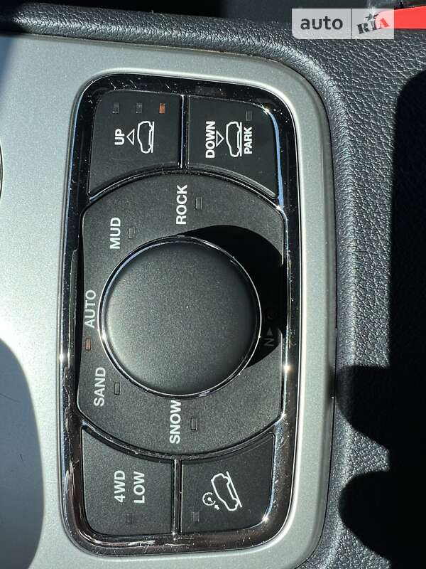 Внедорожник / Кроссовер Jeep Grand Cherokee 2013 в Виннице