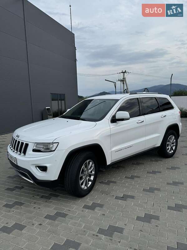 Внедорожник / Кроссовер Jeep Grand Cherokee 2015 в Хусте