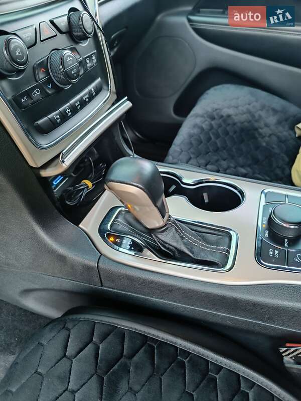 Внедорожник / Кроссовер Jeep Grand Cherokee 2016 в Яготине
