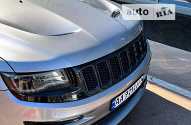 Внедорожник / Кроссовер Jeep Grand Cherokee 2015 в Киеве