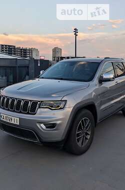 Внедорожник / Кроссовер Jeep Grand Cherokee 2019 в Киеве