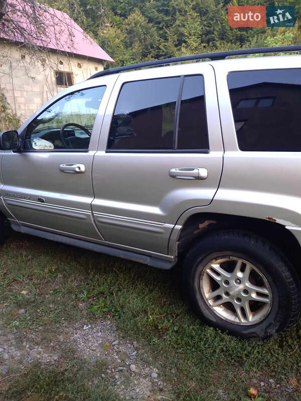 Внедорожник / Кроссовер Jeep Grand Cherokee 2003 в Тячеве
