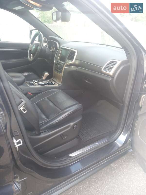 Внедорожник / Кроссовер Jeep Grand Cherokee 2016 в Тернополе фото 10 Внедорожник / Кроссовер Jeep Grand Cherokee 2016 в Тернополе