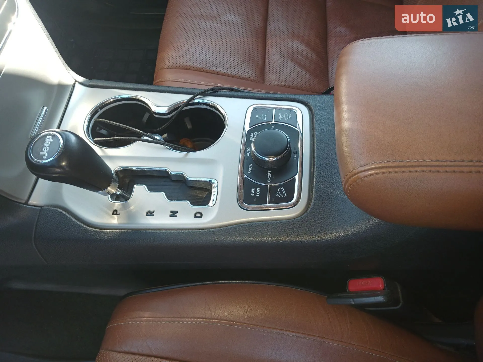 2012 Jeep Grand Cherokee - мініатюра 11