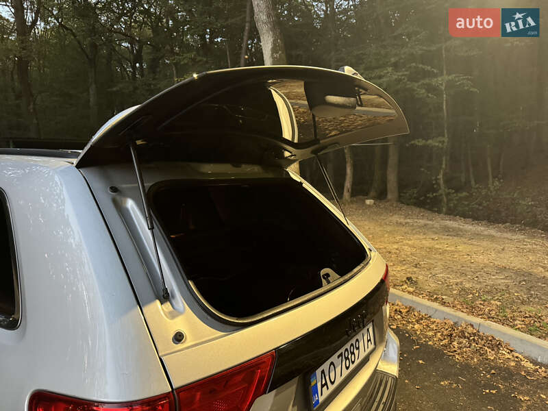 Внедорожник / Кроссовер Jeep Grand Cherokee 2012 в Ужгороде