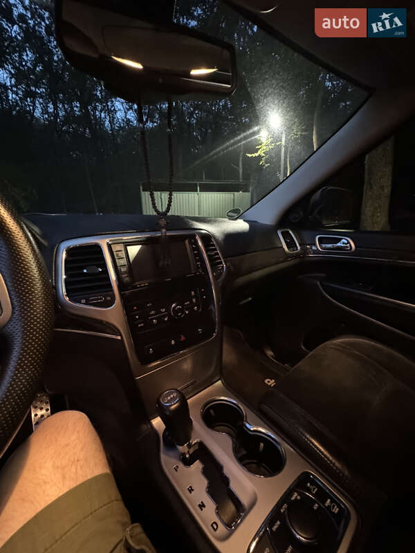 Внедорожник / Кроссовер Jeep Grand Cherokee 2012 в Ужгороде