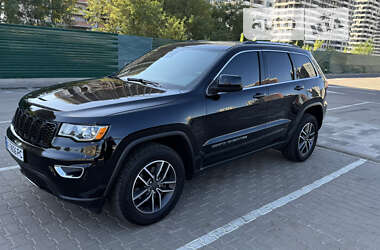 Внедорожник / Кроссовер Jeep Grand Cherokee 2020 в Киеве