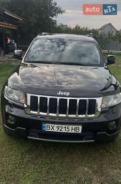 Внедорожник / Кроссовер Jeep Grand Cherokee 2012 в 