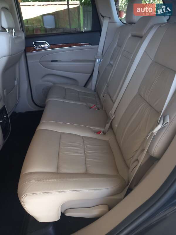 Внедорожник / Кроссовер Jeep Grand Cherokee 2012 в Каменец-Подольском