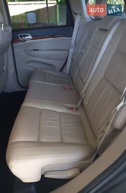 Внедорожник / Кроссовер Jeep Grand Cherokee 2012 в 