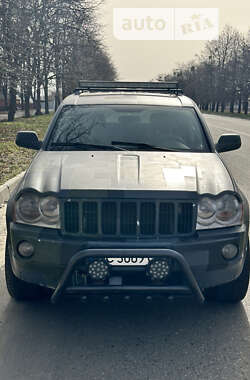 Внедорожник / Кроссовер Jeep Grand Cherokee 2005 в Краматорске