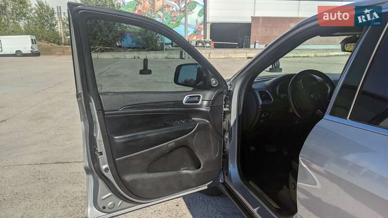 Позашляховик / Кросовер Jeep Grand Cherokee 2020 в Києві