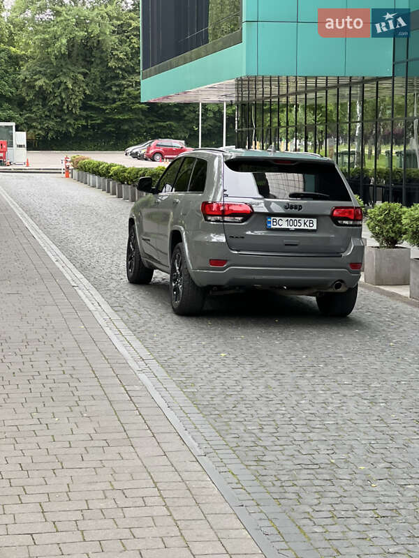 Внедорожник / Кроссовер Jeep Grand Cherokee 2021 в Львове