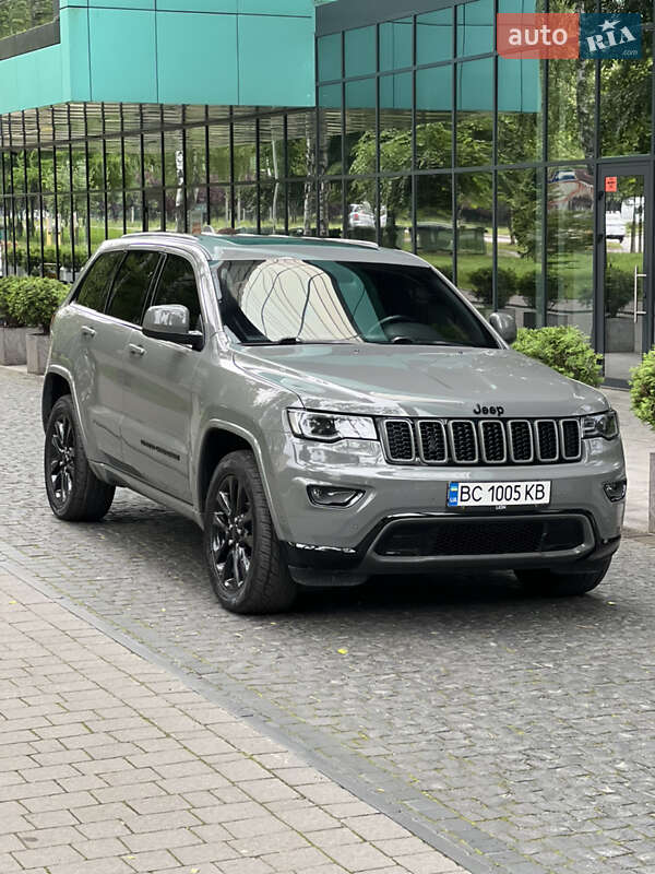 Внедорожник / Кроссовер Jeep Grand Cherokee 2021 в Львове