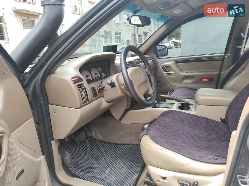 Внедорожник / Кроссовер Jeep Grand Cherokee 2001 в Львове