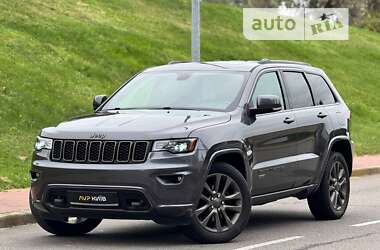 Позашляховик / Кросовер Jeep Grand Cherokee 2016 в Києві