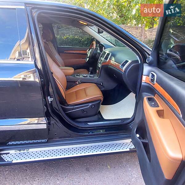 Внедорожник / Кроссовер Jeep Grand Cherokee 2012 в Харькове