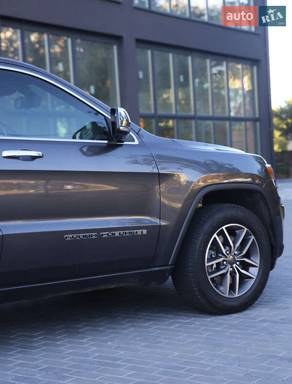Внедорожник / Кроссовер Jeep Grand Cherokee 2020 в Полтаве