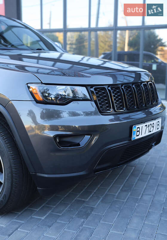Внедорожник / Кроссовер Jeep Grand Cherokee 2020 в Полтаве