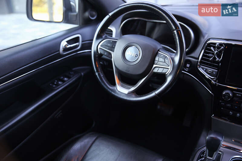 Внедорожник / Кроссовер Jeep Grand Cherokee 2020 в Полтаве
