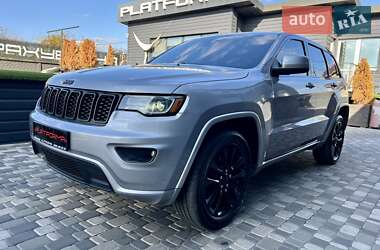 Позашляховик / Кросовер Jeep Grand Cherokee 2017 в Києві