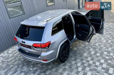 Позашляховик / Кросовер Jeep Grand Cherokee 2017 в Києві