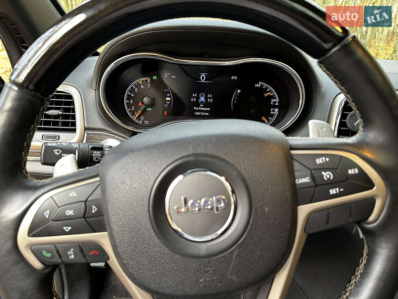 Внедорожник / Кроссовер Jeep Grand Cherokee 2017 в Ивано-Франковске фото 24 Внедорожник / Кроссовер Jeep Grand Cherokee 2017 в Ивано-Франковске