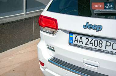 Внедорожник / Кроссовер Jeep Grand Cherokee 2014 в Киеве