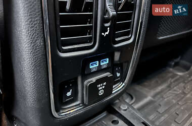 Внедорожник / Кроссовер Jeep Grand Cherokee 2020 в 