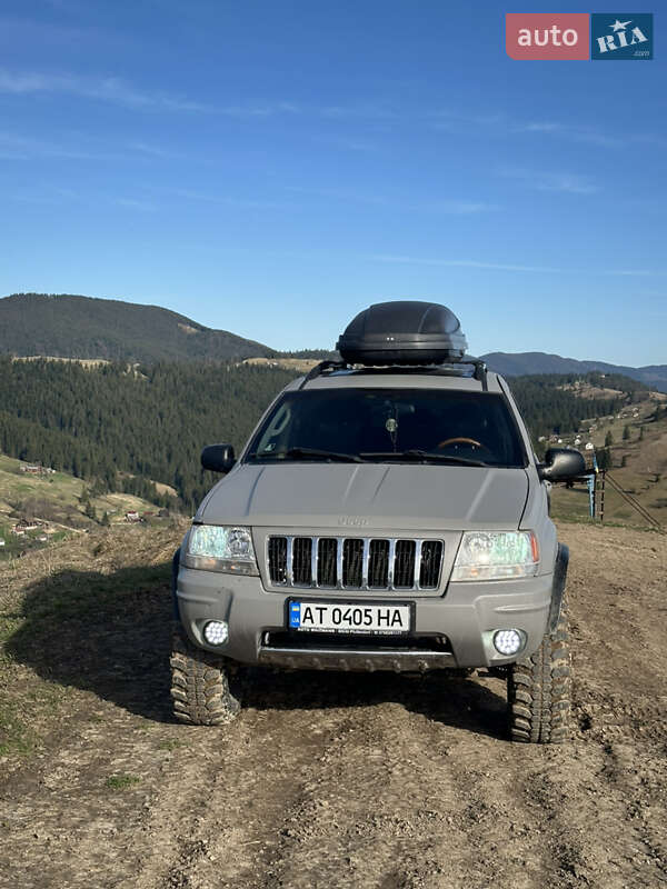Внедорожник / Кроссовер Jeep Grand Cherokee 2003 в Полянице