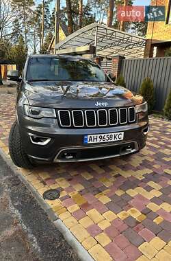 Внедорожник / Кроссовер Jeep Grand Cherokee 2017 в Киеве