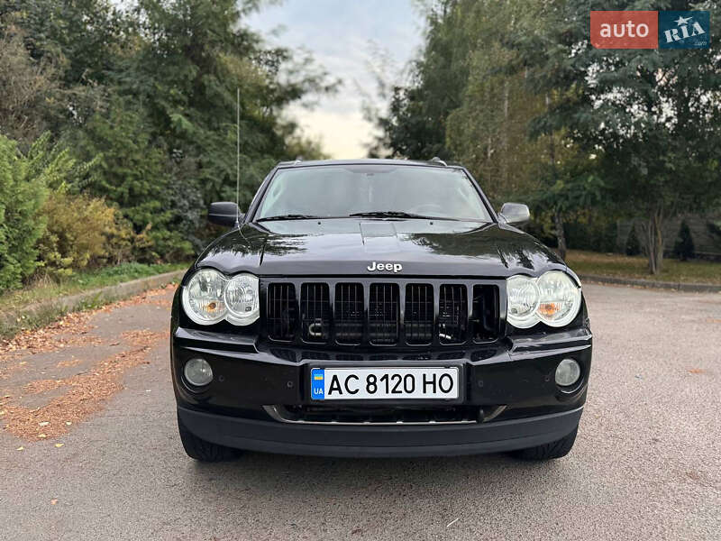 Внедорожник / Кроссовер Jeep Grand Cherokee 2006 в Ровно