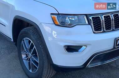 Внедорожник / Кроссовер Jeep Grand Cherokee 2017 в Виннице