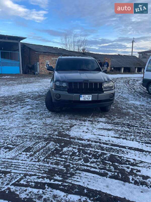 Внедорожник / Кроссовер Jeep Grand Cherokee 2005 в Коломые