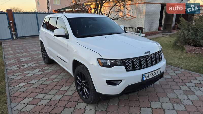 Позашляховик / Кросовер Jeep Grand Cherokee 2018 в Києві